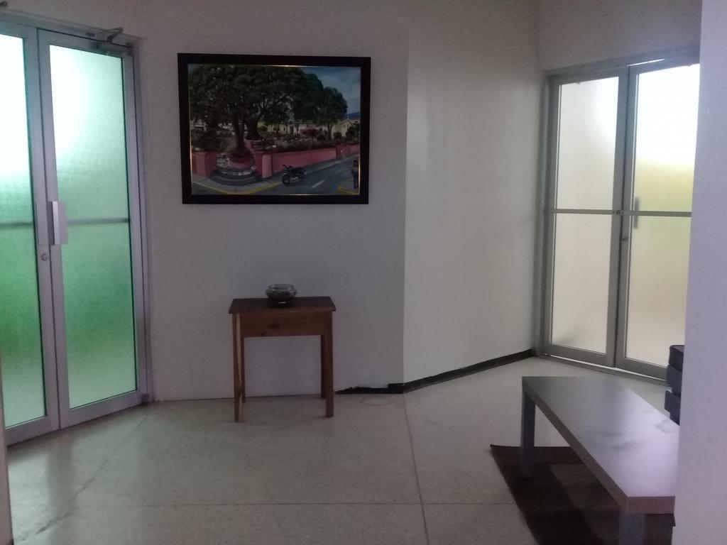 Hostel Quintonido Jarabacoa Exterior photo